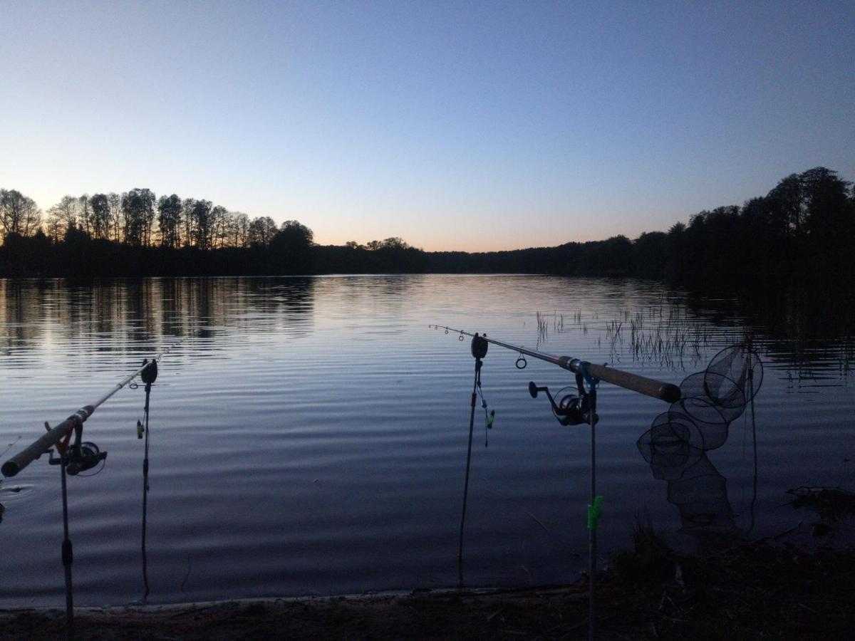 Domek Nad Jeziorem Bystrzyna Świdwin Extérieur photo